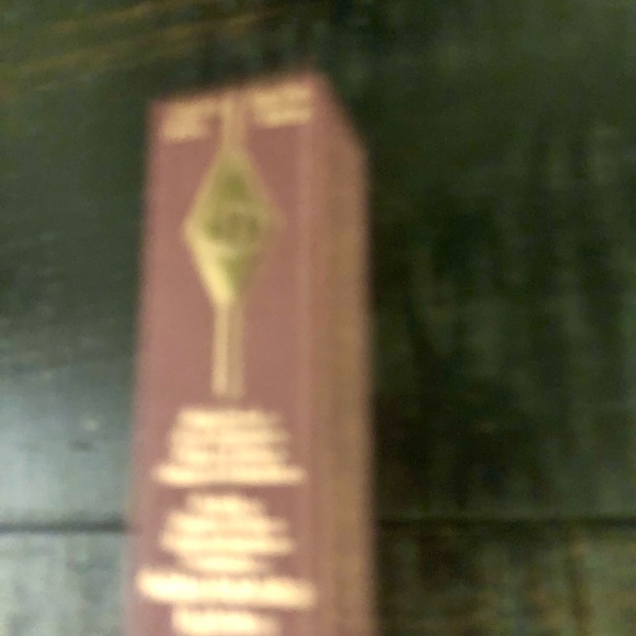 118-CHARLOTTE TIBURY RED CARPET RED LIPSTICKS - Picture 4 of 7